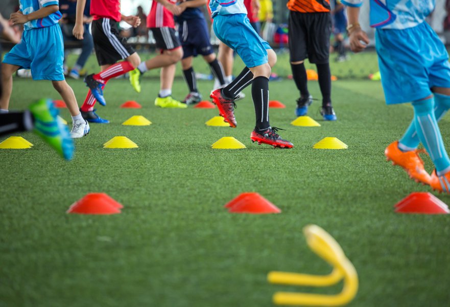 L’entraînement spécifique au football : pourquoi est-ce essentiel ?